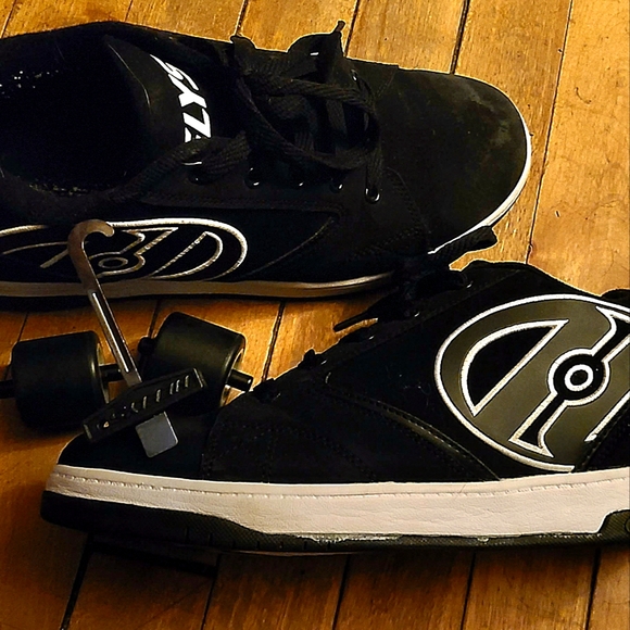 Heelys size 10 shoes on sale